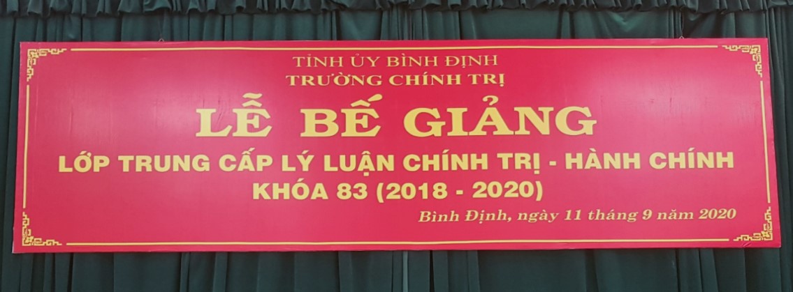 Bế giảng lớp Trung cấp lý luận chính trị - hành chính Khoá 83 (2018 - 2020)