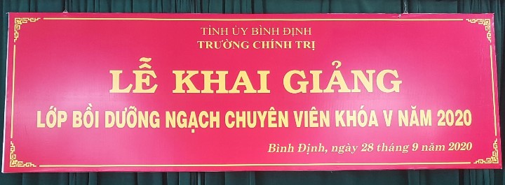 Khai giảng lớp Bồi dưỡng ngạch chuyên viên khóa V năm 2020, tại Trường Chính trị tỉnh