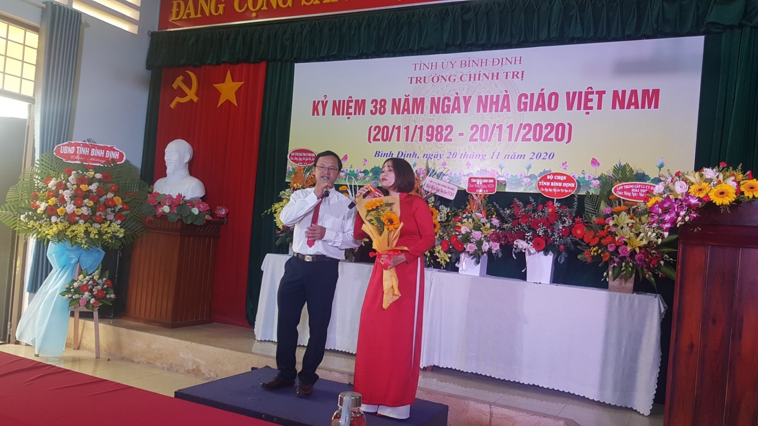 Tiết mục văn nghệ của học viên
