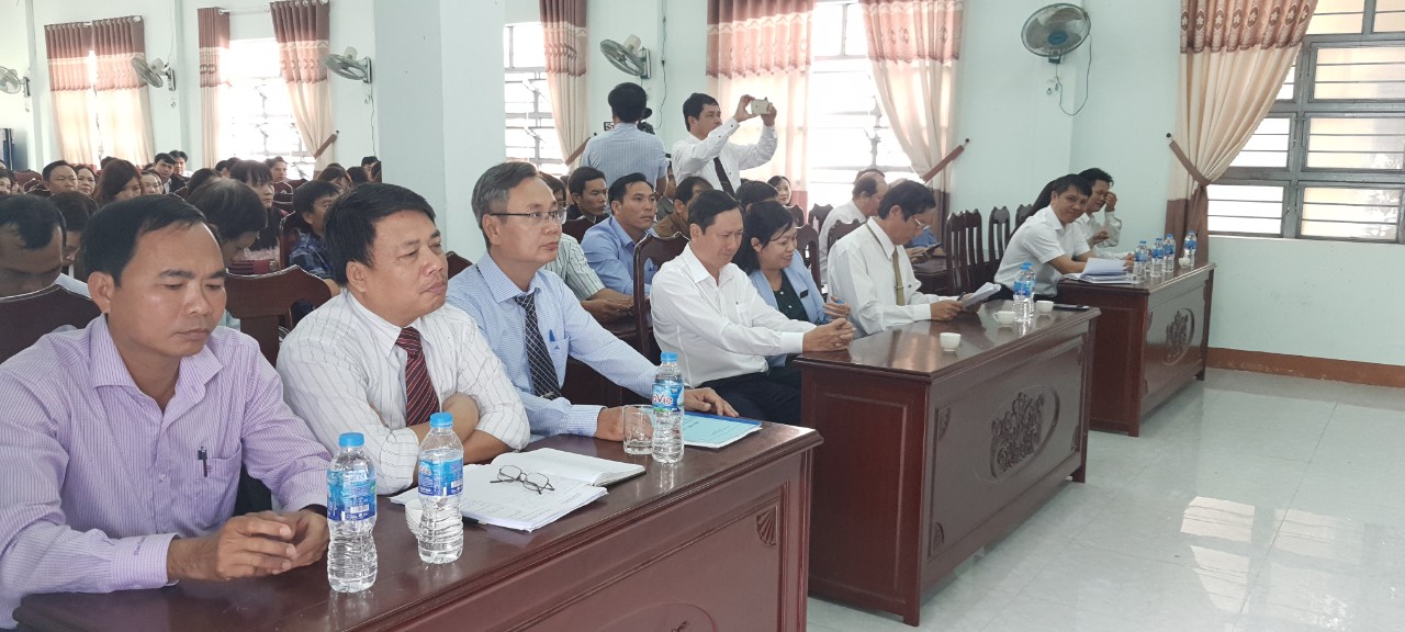 Đại biểu dự Lễ khai giảng