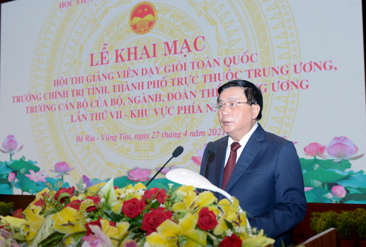 GS,TS Nguyễn Xuân Thắng, Ủy viên Bộ Chính trị, Giám đốc Học viện, Chủ tịch Hội đồng Lý luận Trung ương, Trưởng Ban Chỉ đạo Hội thi phát biểu khai mạc Hội thi