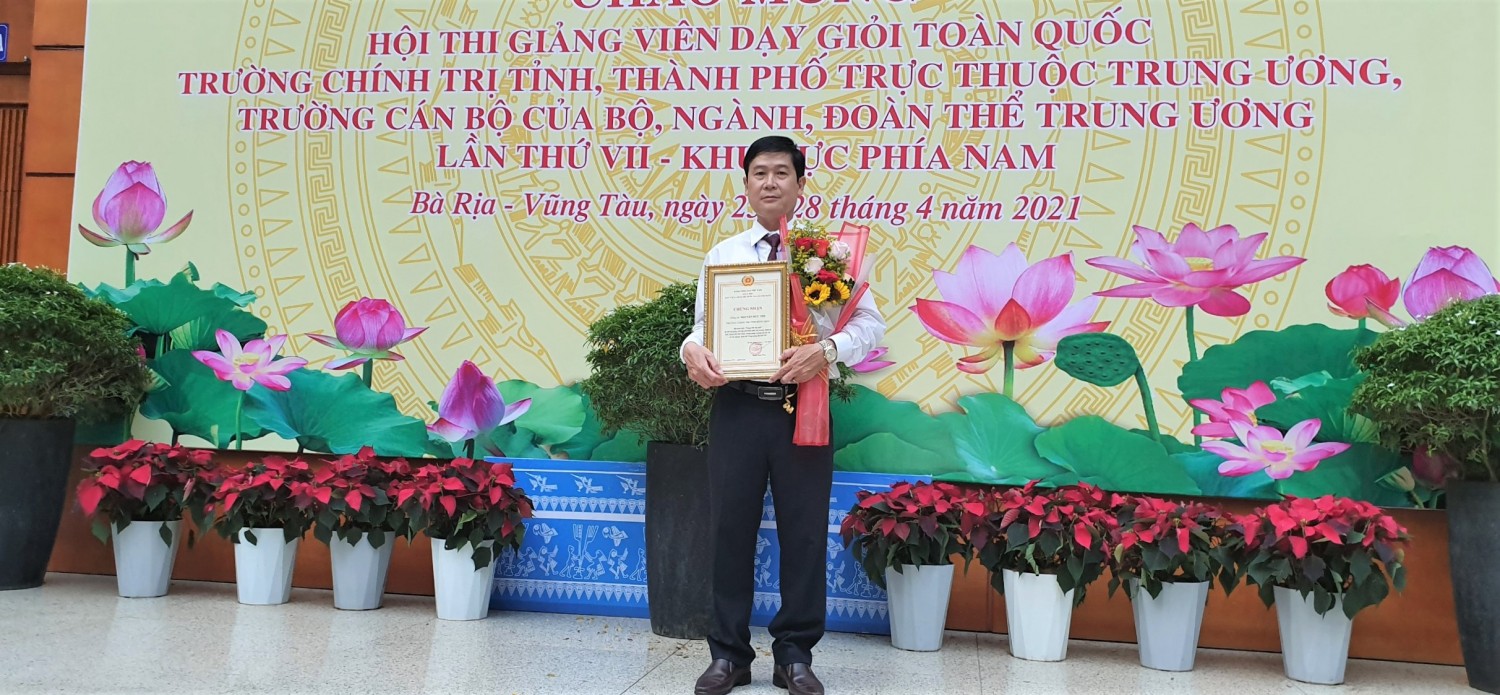 Đ/c Tốt lưu niệm