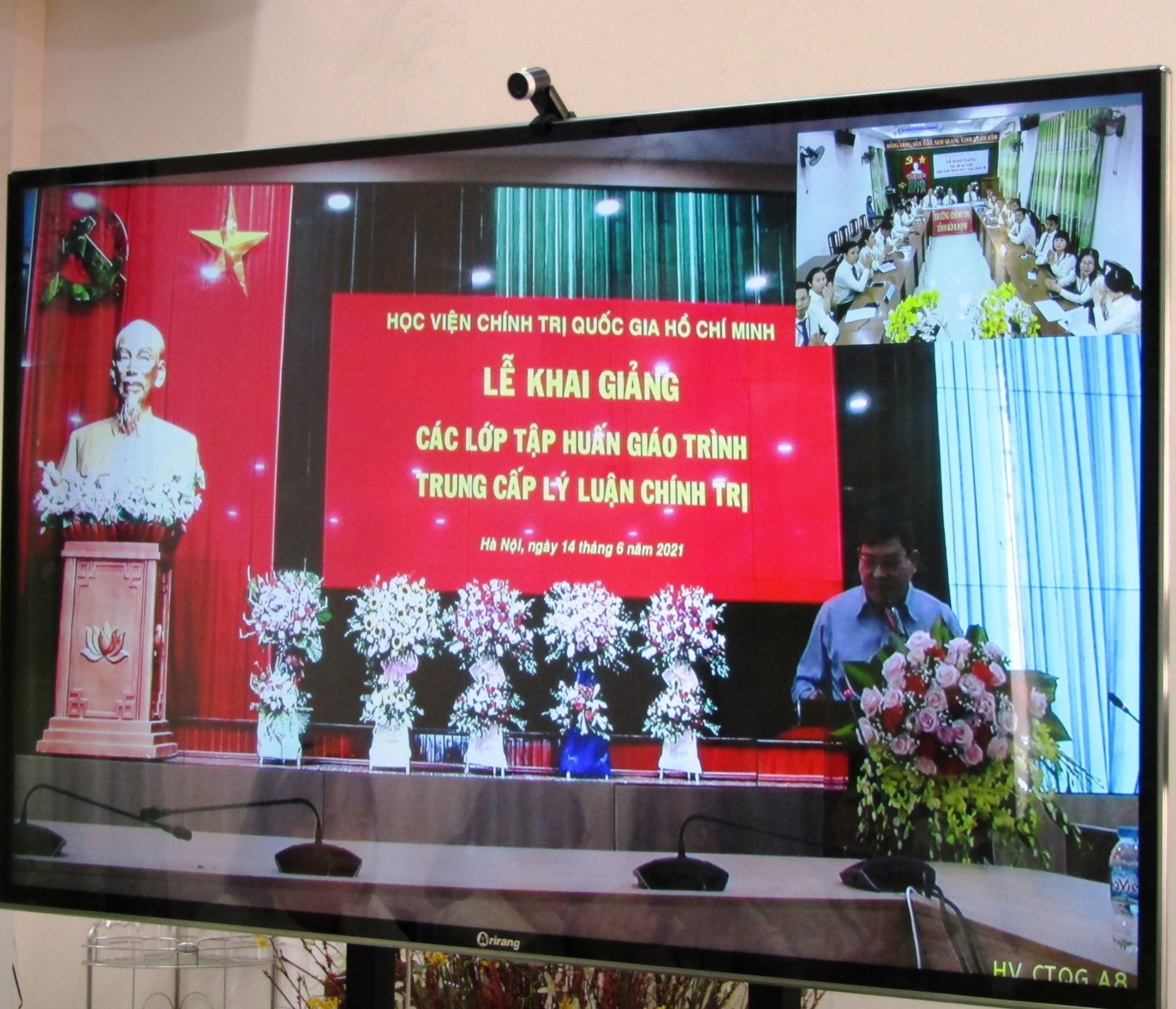 KHAI GIẢNG CÁC LỚP TẬP HUẤN GIÁO TRÌNH TRUNG CẤP LÝ LUẬN CHÍNH TRỊ