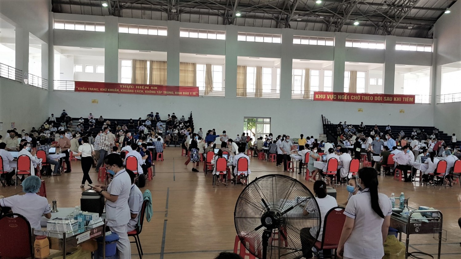 Quang cảnh khu vực tiêm vắc xin