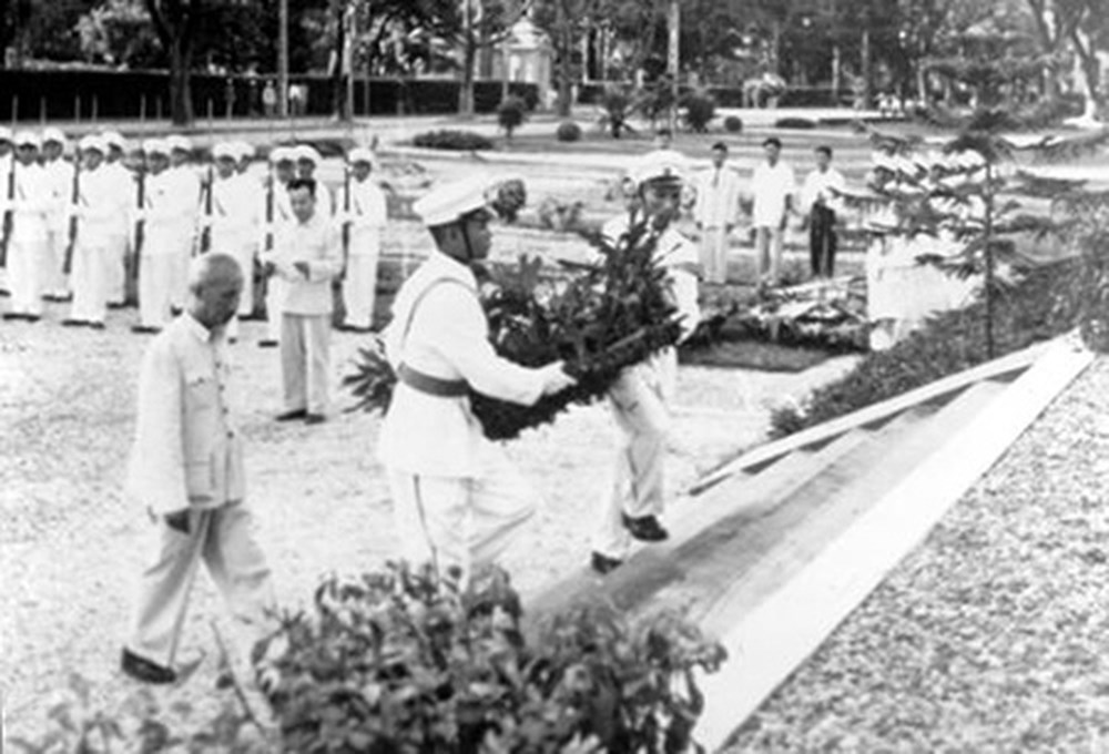 bac ho vieng nghia trang liet si