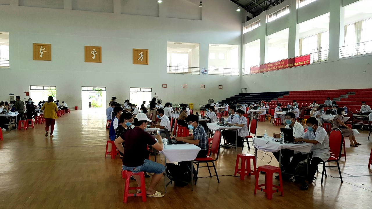 Khám sàng lọc trước khi tiêm