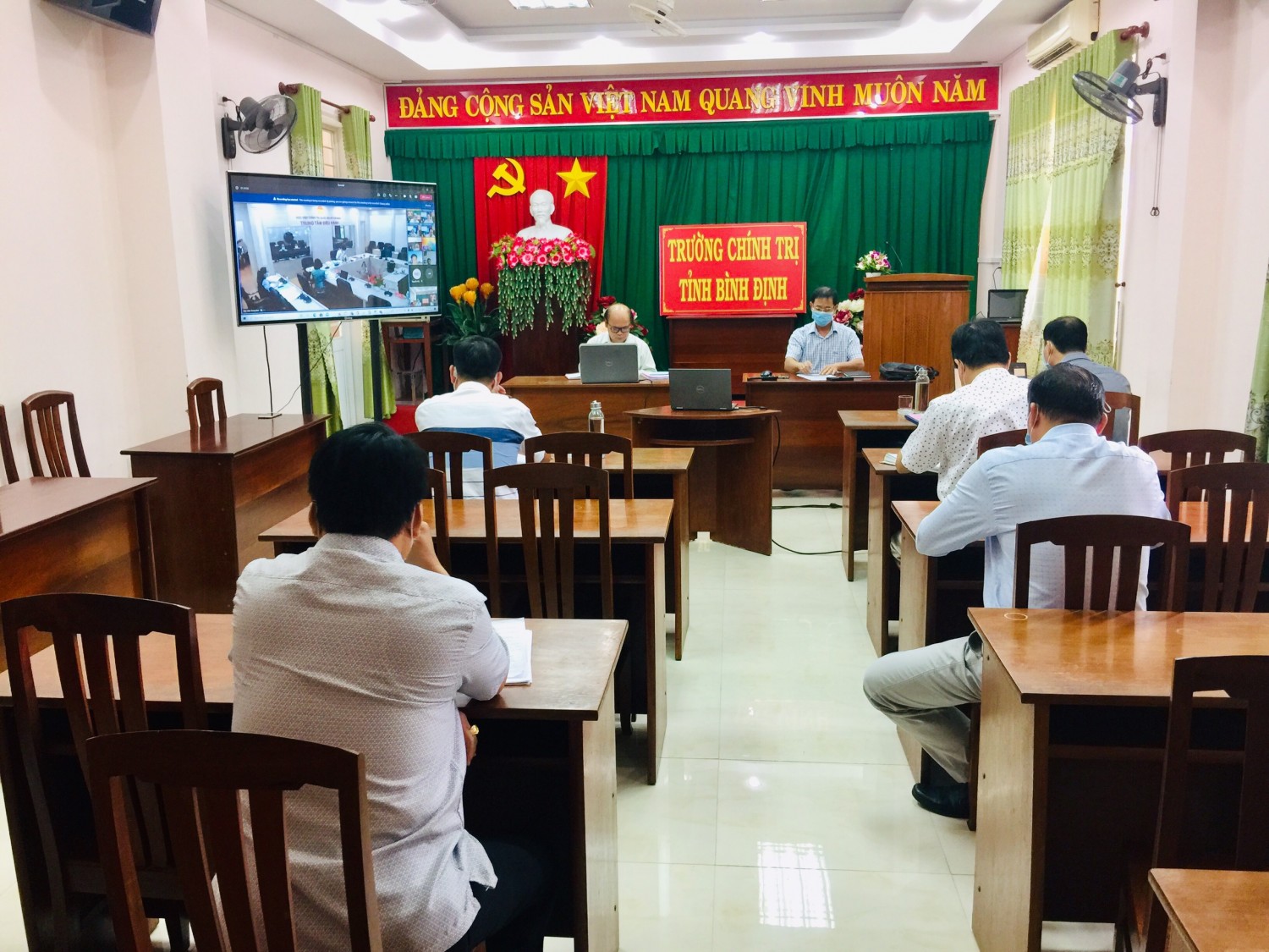 Điểm trực tuyến tại Trường Chính trị Bình Địnhh