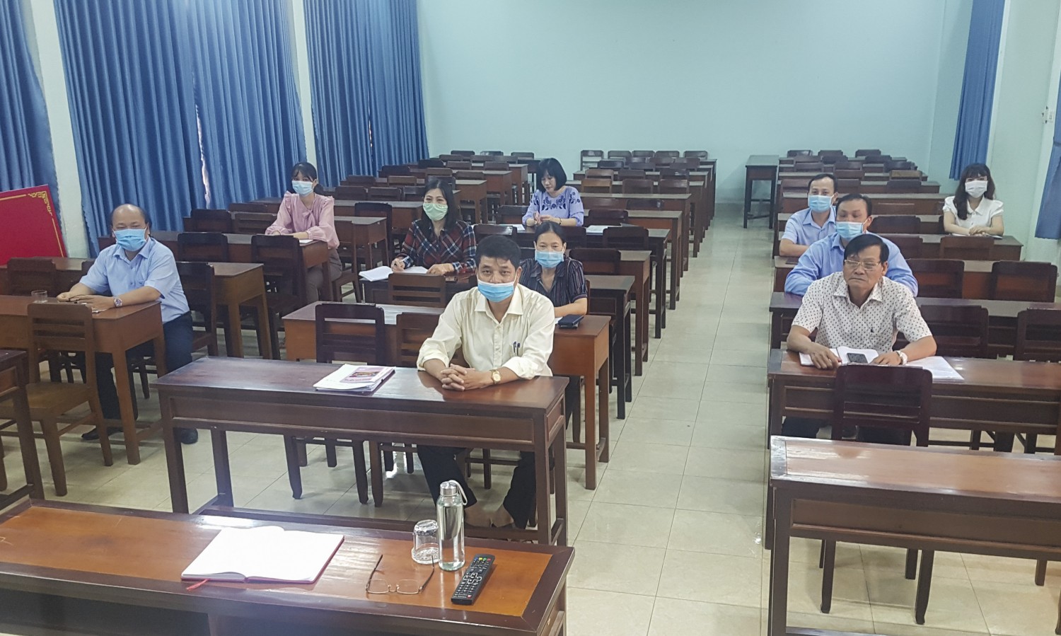 Chi bộ P.TCHC-TTTL sinh hoạt chuyên đề quý III/2021