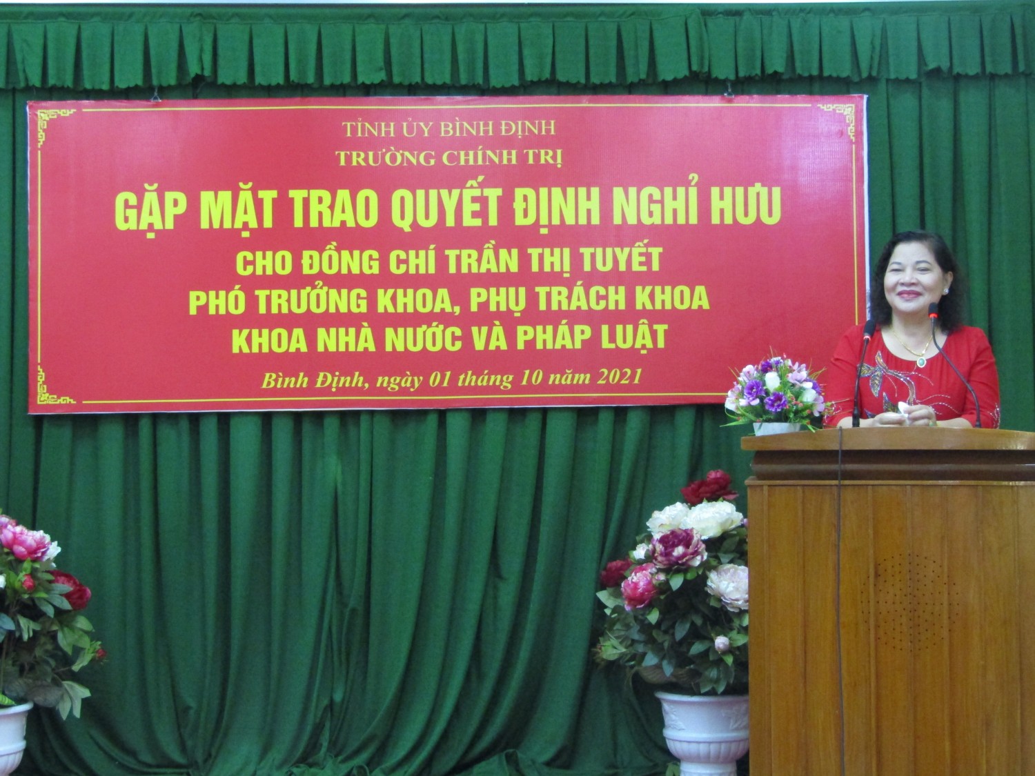 Đ/c Trần Thị Tuyết phát biểu (Ảnh: P.T.Diễm)