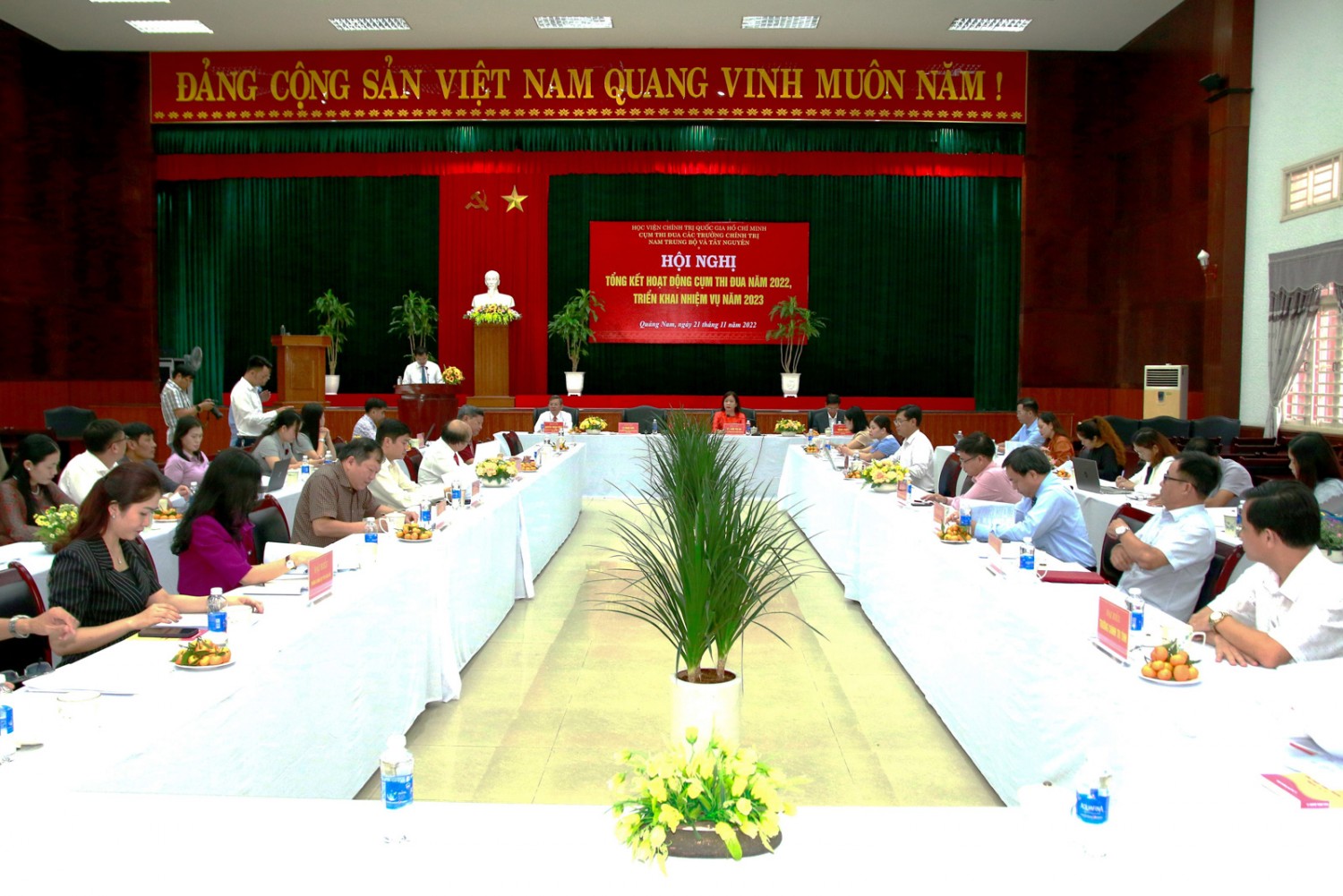 Quang cảnh Hội nghị.