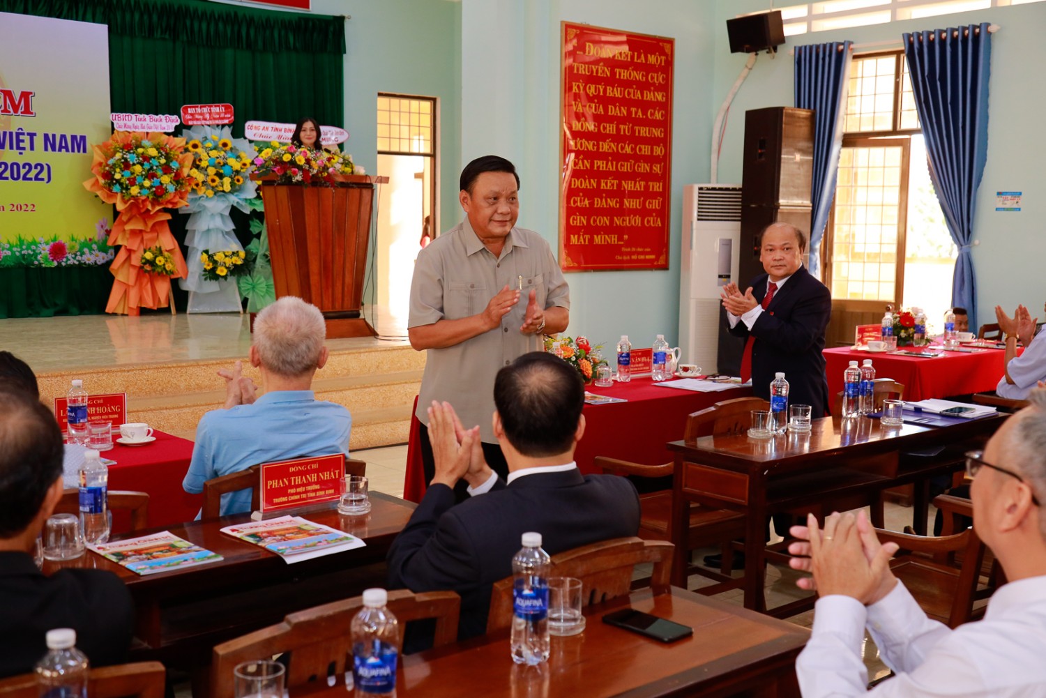 Về dự Hội nghị có Đ/c Lê Kim Toàn - Trưởng đoàn Đoàn ĐB Quốc hội, Phó Bí thư Thường trực Tỉnh ủy Bình Định