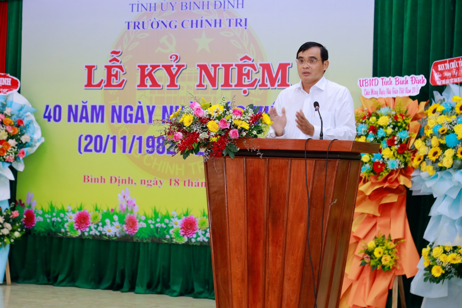 Đại diện học viên các lớp đào tạo bồi dưỡng tại Trường phát biểu ý kiến.