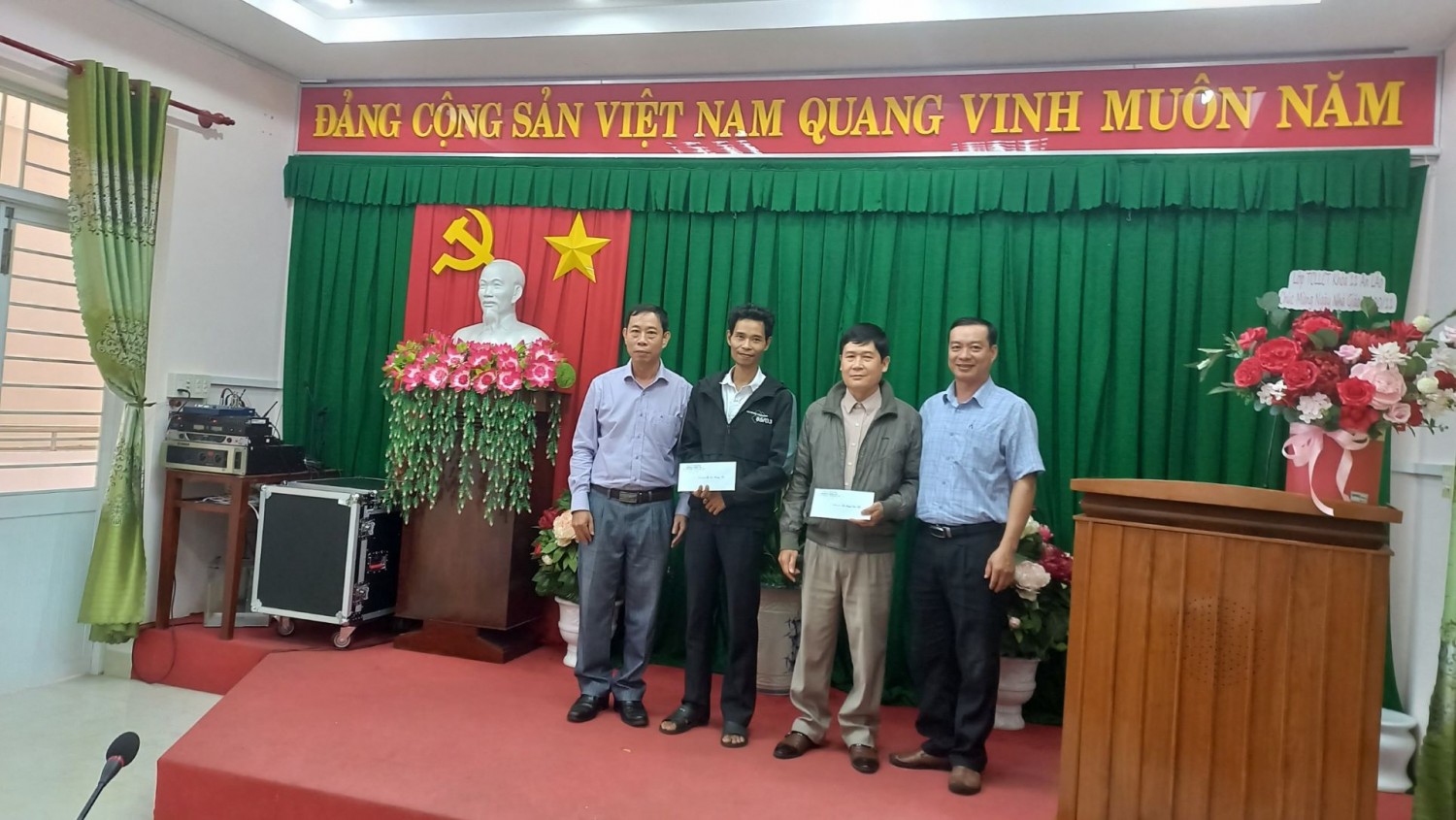 gap mat cuu quan nhan 1