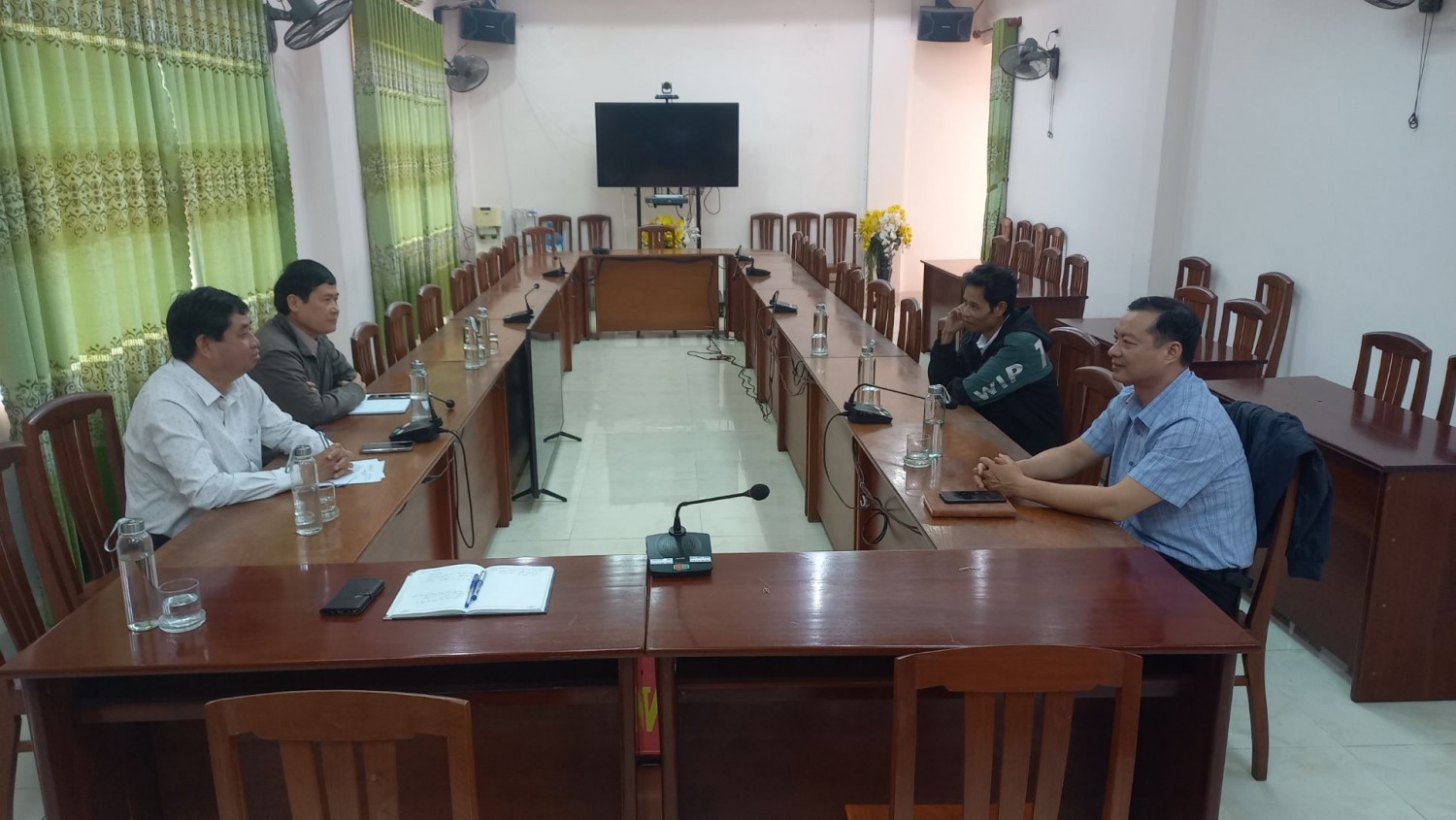 gap mat cuu quan nhan