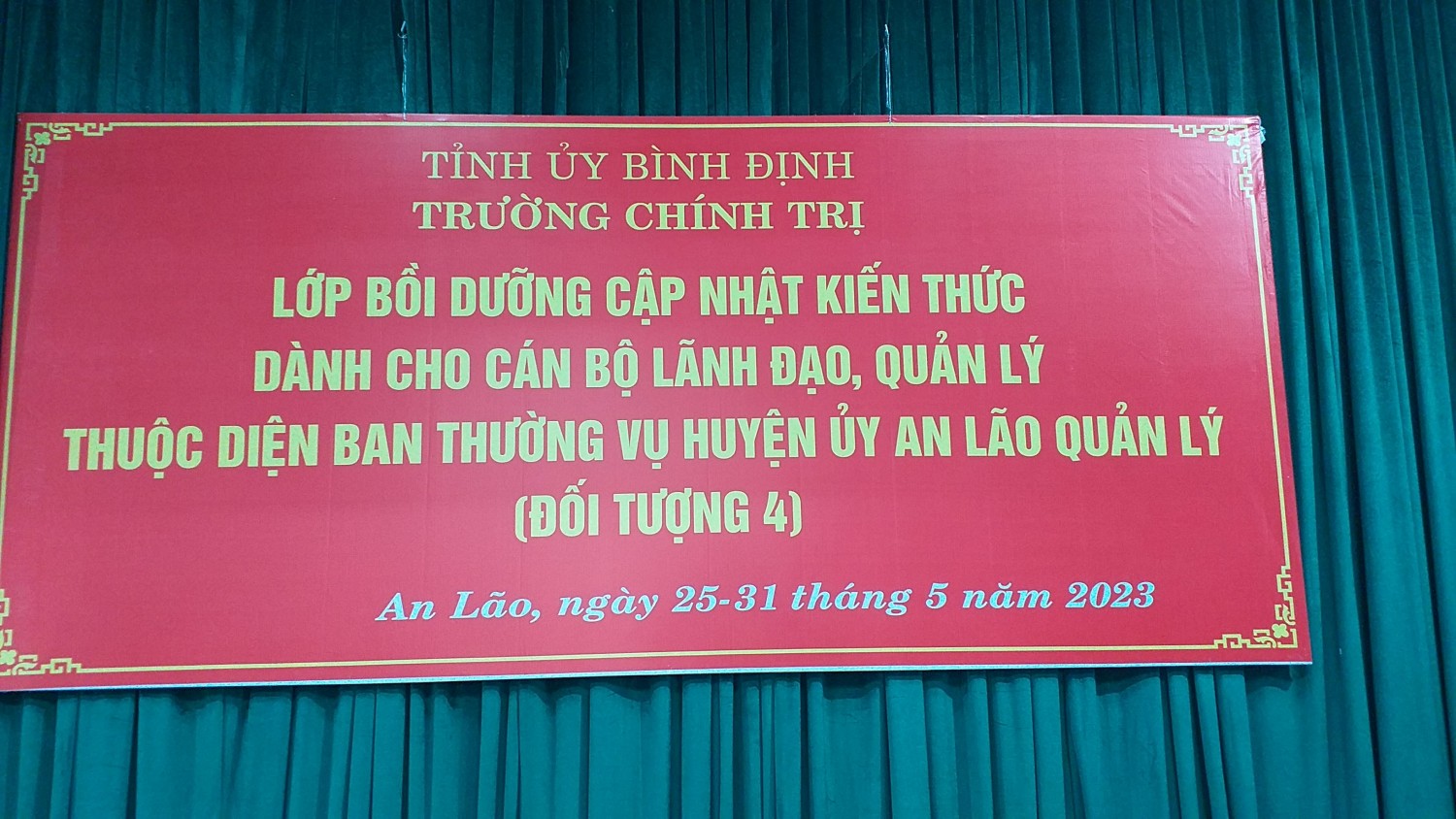 KHAI GIẢNG LỚP BỒI DƯỠNG, CẬP NHẬT KIẾN THỨC CÁN BỘ HUYỆN AN LÃO