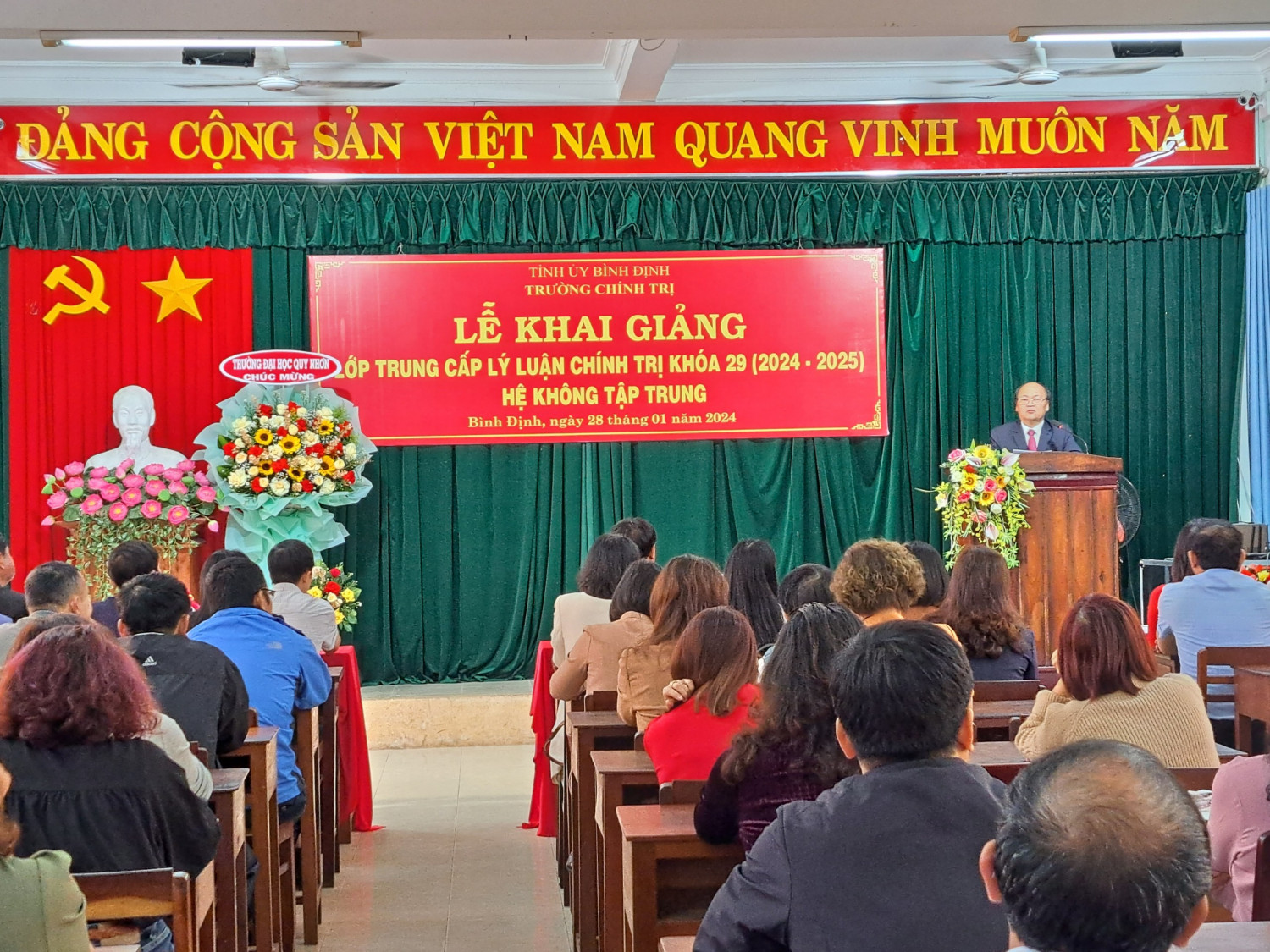 KHAI GIẢNG LỚP TRUNG CẤP LÝ LUẬN CHÍNH TRỊ KHÓA 29 (2024-2025)