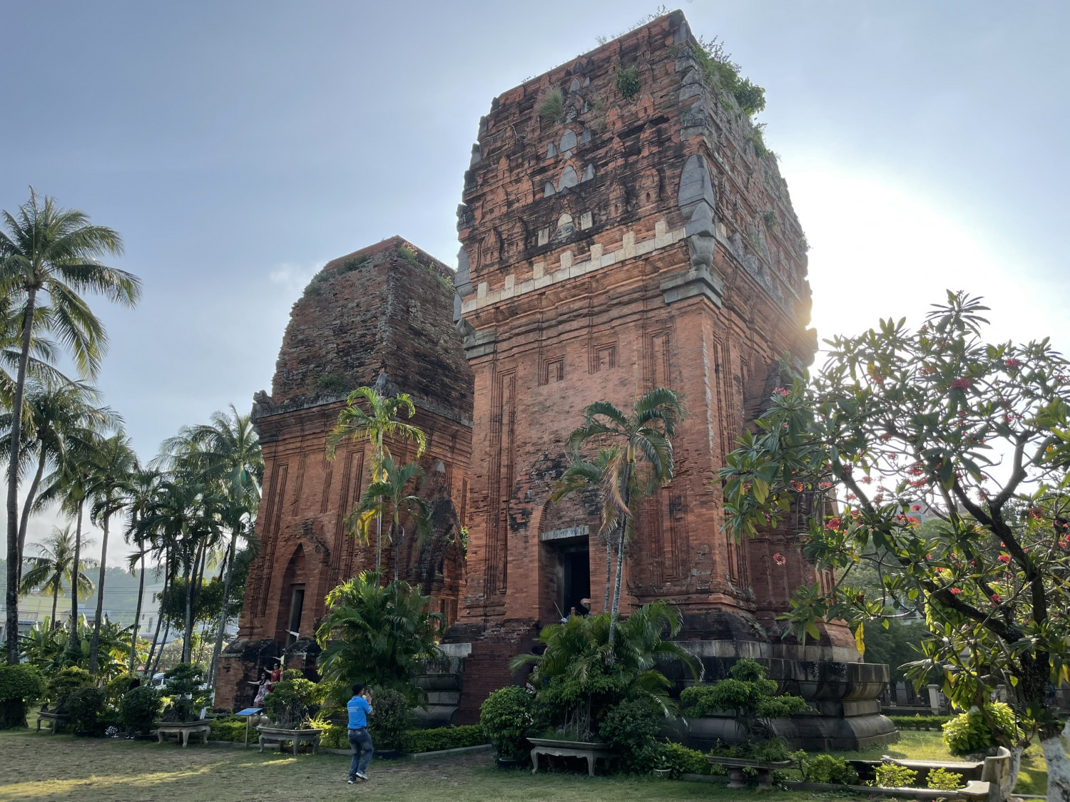 Di tích Tháp Đôi.