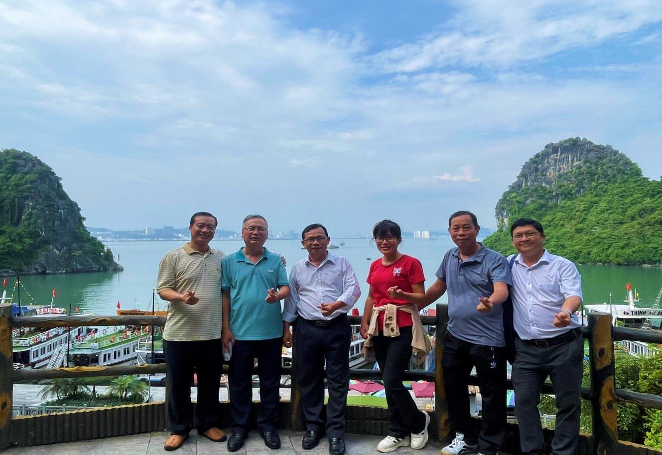 Thang 6 du lich xanh 1