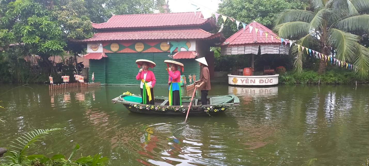 thang 6 du lich xanh anh 9