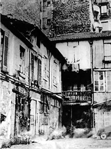 thang 6 Minh Nhà số 9, ngõ Công poanh (Compoint), Pa ri (Pháp) – nơi Bác Hồ ở từ năm 1921 1923