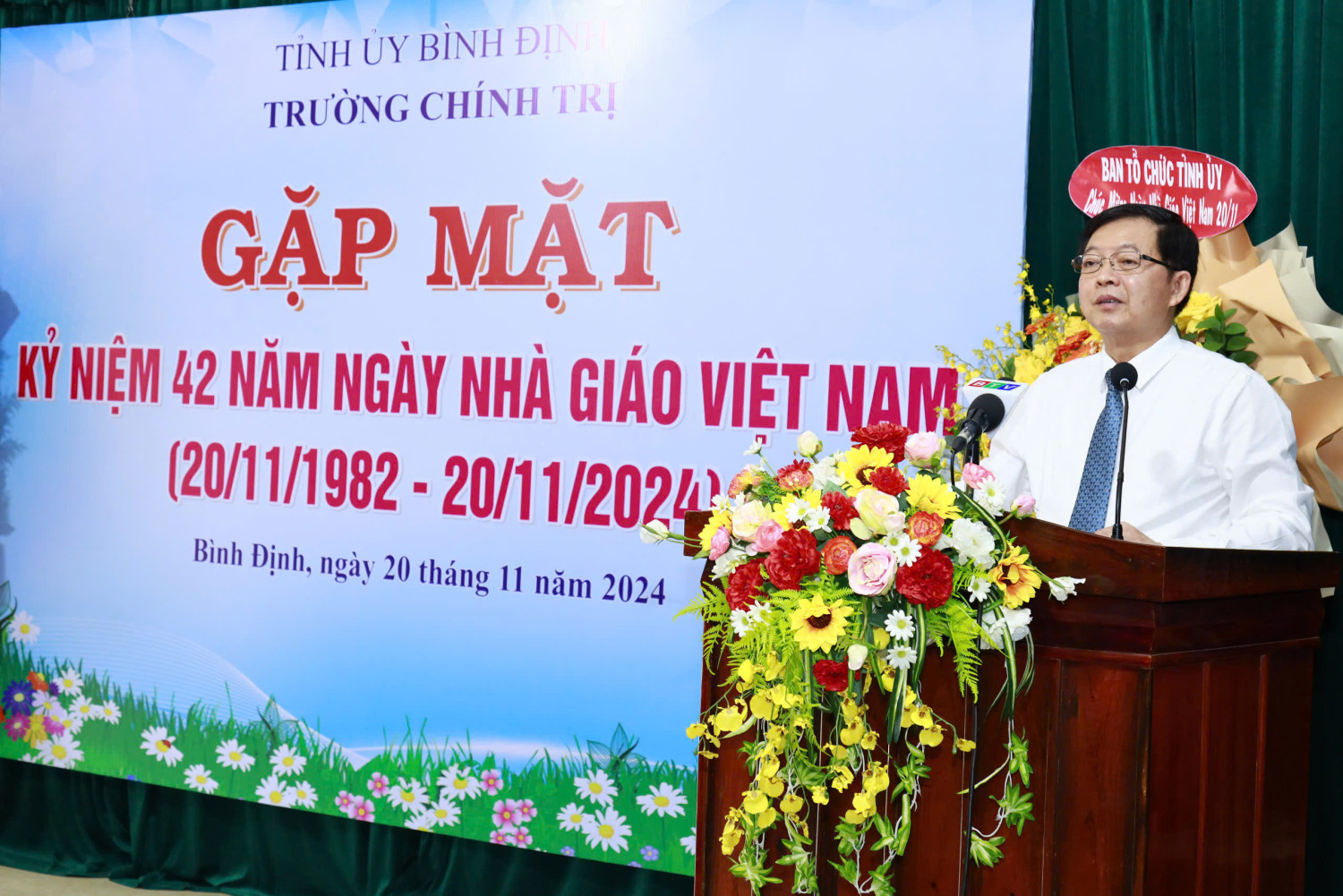 thang 11 20 11 BT Dung phat bieu