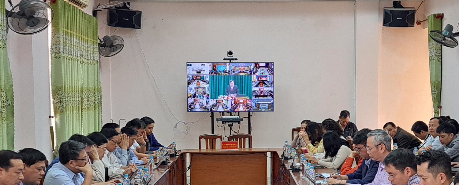 thang 2 hop bao 6 Cau trung uong