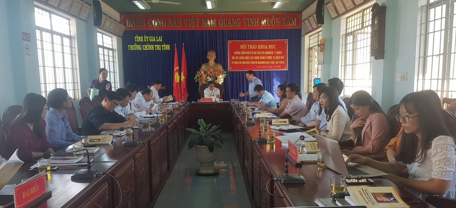 Quang cảnh Hội thảo 1